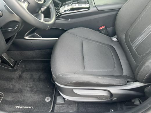 Hyundai Tucson 1.6 T-GDI PHEV Comfort 4WD / Fabrieksgarantie tot 07-2027 / Accu SoH 100 % / 1.350 kg trekgewicht... ActivLease financial lease