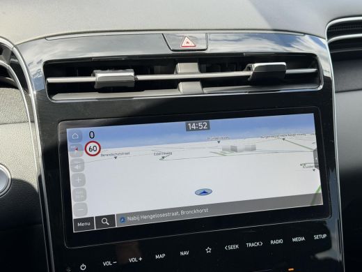 Hyundai Tucson 1.6 T-GDI PHEV Comfort Smart 4WD / Fabrieksgarantie tot 1-2028 / Volledig Onderhouden / Navigatie... ActivLease financial lease