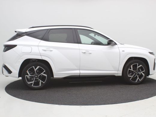 Hyundai Tucson 1.6 T-GDI PHEV N Line Edition / Navigatie / Leer-Alcantara bekleding met rode stiksel / 19" LMV /... ActivLease financial lease