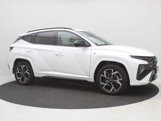 Hyundai Tucson 1.6 T-GDI PHEV N Line Edition / Navigatie / Leer-Alcantara bekleding met rode stiksel / 19" LMV /... ActivLease financial lease
