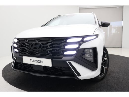 Hyundai Tucson 1.6 T-GDI PHEV N Line Edition / Navigatie / Leer-Alcantara bekleding met rode stiksel / 19" LMV /... ActivLease financial lease