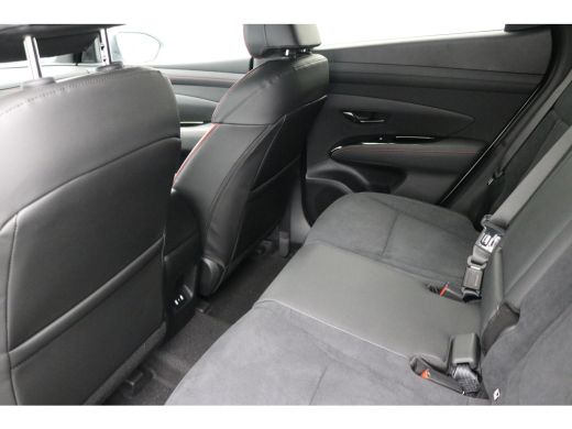 Hyundai Tucson 1.6 T-GDI PHEV N Line Edition / Navigatie / Leer-Alcantara bekleding met rode stiksel / 19" LMV /... ActivLease financial lease