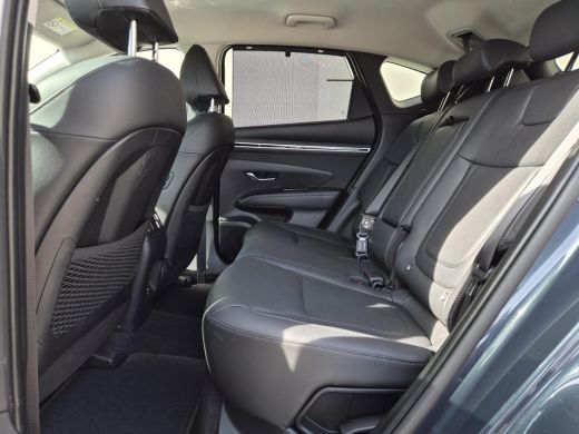 Hyundai Tucson 1.6 T-GDI PHEV Premium 4WD / Fabrieksgarantie tot 11-2028 / Dealer onderhouden / Trekgewicht 1350... ActivLease financial lease