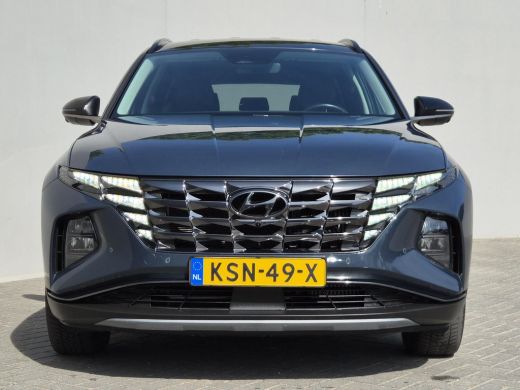 Hyundai Tucson 1.6 T-GDI PHEV Premium 4WD / Fabrieksgarantie tot 11-2028 / Dealer onderhouden / Trekgewicht 1350... ActivLease financial lease