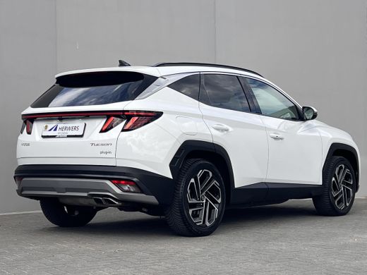 Hyundai Tucson 1.6 T-GDI PHEV Premium Sky 4WD / Accu SoH 100 % / Panorama schuifdak / Wit leder / HUD / Camera /... ActivLease financial lease