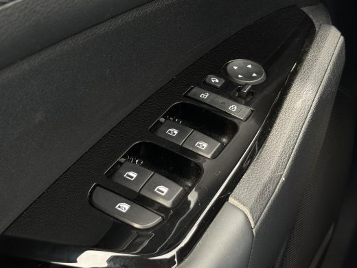 Kia Sportage 1.6 T-GDi Plug-in Hybrid AWD DynamicLine / SOH 100% / Dealer Onderhouden / Fabrieksgarantie tot 1... ActivLease financial lease