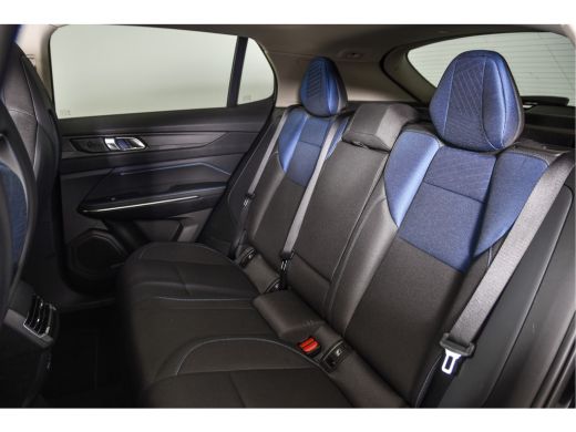 Lynk & Co 01 1.5 PHEV 261PK MY22 | Afn. Trekhaak | 360 Camera | S/K-panodak | Adapt. Cruise | Memory | Elek. k... ActivLease financial lease