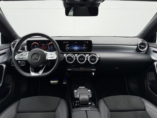 Mercedes-Benz CLA Shooting Brake 250 e Business Solution AMG | Pano | Ambient Light | MultiBeam LED | DAB+ ActivLease financial lease