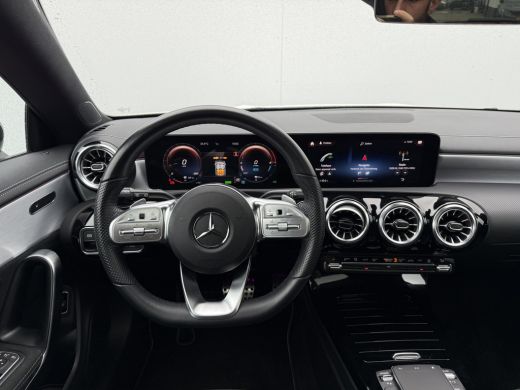 Mercedes-Benz CLA Shooting Brake 250 e Business Solution AMG | Pano | Ambient Light | MultiBeam LED | DAB+ ActivLease financial lease