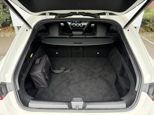 Mercedes-Benz CLA Shooting Brake 250 e Business Solution AMG | Pano | Ambient Light | MultiBeam LED | DAB+ ActivLease financial lease