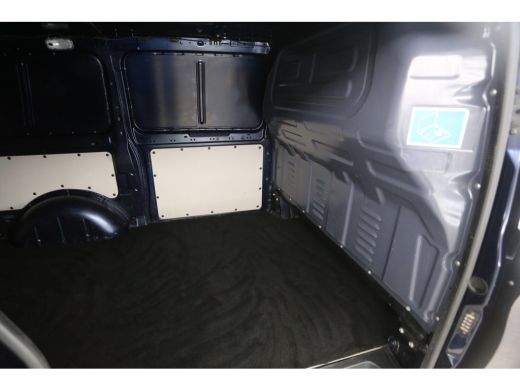 Mercedes-Benz Vito 114 CDI Lang | Automaat | Airco | Cruise | 3 Zits | Trekhaak | Camera | Carplay | Navi ActivLease financial lease