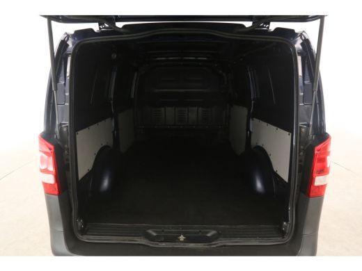 Mercedes-Benz Vito 114 CDI Lang | Automaat | Airco | Cruise | 3 Zits | Trekhaak | Camera | Carplay | Navi ActivLease financial lease