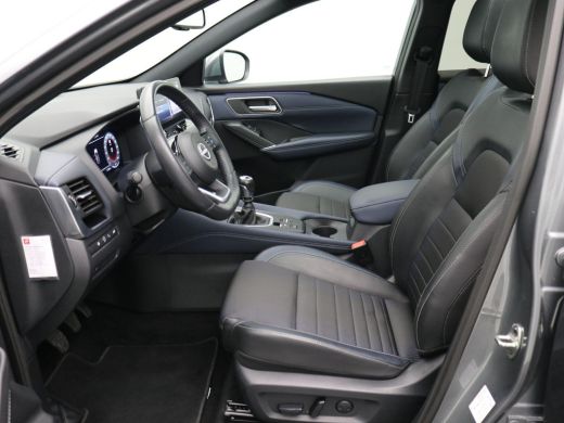 Nissan QASHQAI 1.3 MHEV Tekna / Panoramadak / All Seasonbanden / Trekhaak / 1400 Kg Trekgewicht / Lederen bekled... ActivLease financial lease