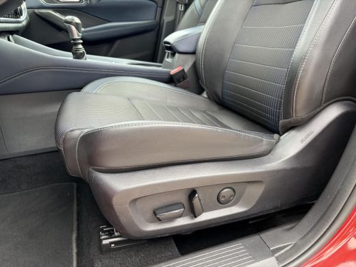 Nissan QASHQAI 1.3 MHEV Tekna / Trekhaak / Panoramadak / HUD / Elektr Bestuurders Stoel / Elektr. Achterklep / ActivLease financial lease