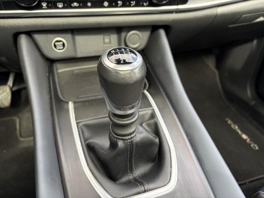 Nissan QASHQAI 1.3 MHEV Tekna / Trekhaak / Panoramadak / HUD / Elektr Bestuurders Stoel / Elektr. Achterklep / ActivLease financial lease