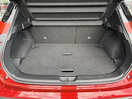 Nissan QASHQAI 1.3 MHEV Tekna / Trekhaak / Panoramadak / HUD / Elektr Bestuurders Stoel / Elektr. Achterklep / ActivLease financial lease
