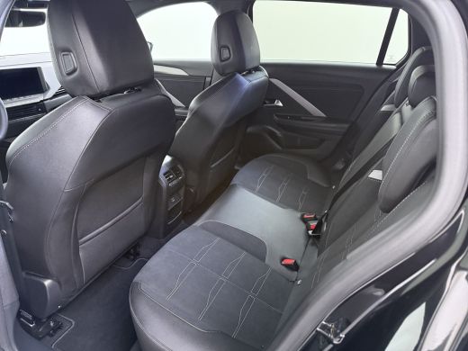 Opel Astra Sports Tourer 1.2 GS Line | Alcantara bekleding | Cruise control adaptief | LED koplampen ActivLease financial lease
