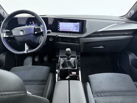 Opel Astra Sports Tourer 1.2 GS Line | Alcantara bekleding | Cruise control adaptief | LED koplampen ActivLease financial lease