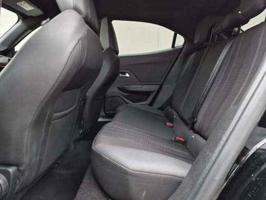 Opel Mokka-e Ultimate 50-kWh 11kw bl. / SOH 99% / Comfort-pakket / Stuur- & Stoelverwarming / CCS snelladen / ... ActivLease financial lease