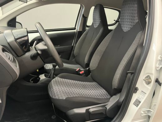 Peugeot 108 1.0 e-VTi Active Camera | Carplay | Airco | Bleutooth | Centrale Vergrendeling | LED Dagrij | Ele... ActivLease financial lease