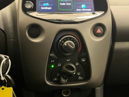 Peugeot 108 1.0 e-VTi Active Camera | Carplay | Airco | Bleutooth | Centrale Vergrendeling | LED Dagrij | Ele... ActivLease financial lease