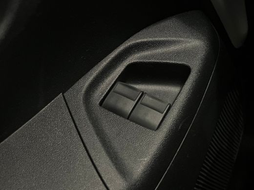 Peugeot 108 1.0 e-VTi Active Camera | Carplay | Airco | Bleutooth | Centrale Vergrendeling | LED Dagrij | Ele... ActivLease financial lease