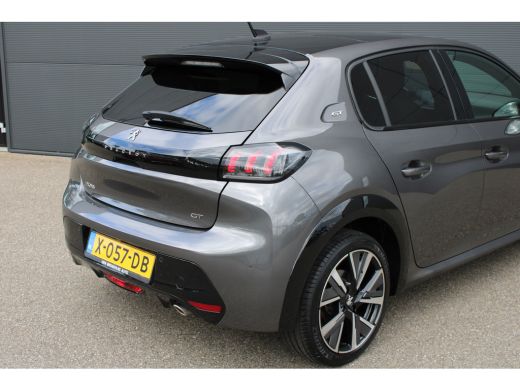 Peugeot 208 1.2 PureTech GT | Navigatie | Camera | Panoramadak | Stoelverwarming | Black Diamond | Full LED |... ActivLease financial lease