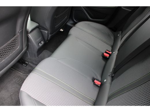 Peugeot 208 1.2 PureTech GT | Navigatie | Camera | Panoramadak | Stoelverwarming | Black Diamond | Full LED |... ActivLease financial lease