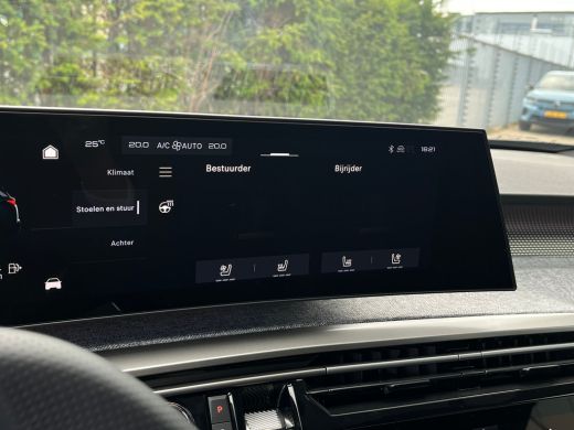 Peugeot 5008 1.2 Hybrid 145 GT Exclusive 7P VOORRAAD ACTIE | 8 JAAR GARANTIE | | 2 stoelen op derde rij | Acht... ActivLease financial lease