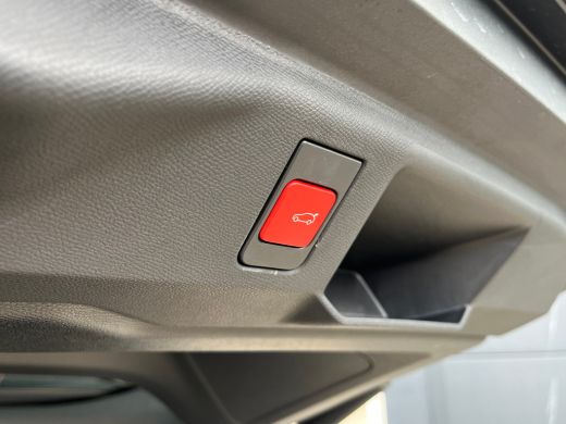 Peugeot 5008 1.2 Hybrid 145 GT Exclusive 7P VOORRAAD ACTIE | 8 JAAR GARANTIE | | 2 stoelen op derde rij | Acht... ActivLease financial lease