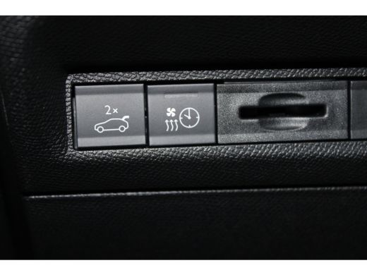Peugeot e-308 GT 54 kWh | Nieuw model | Fase 3 laden | SOH 98% | Massage | Stoelverwarming | Navigatie | Camera... ActivLease financial lease