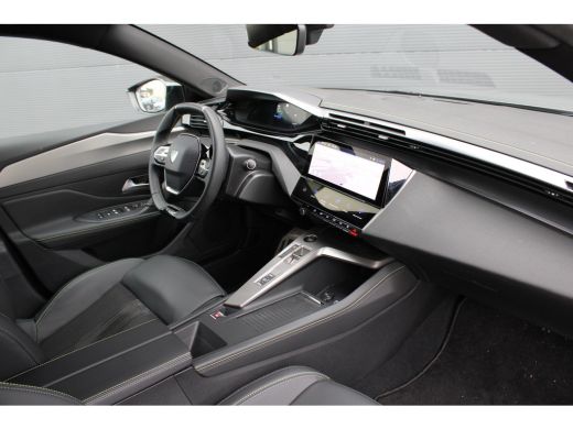 Peugeot e-308 GT 54 kWh | Nieuw model | Fase 3 laden | SOH 98% | Massage | Stoelverwarming | Navigatie | Camera... ActivLease financial lease