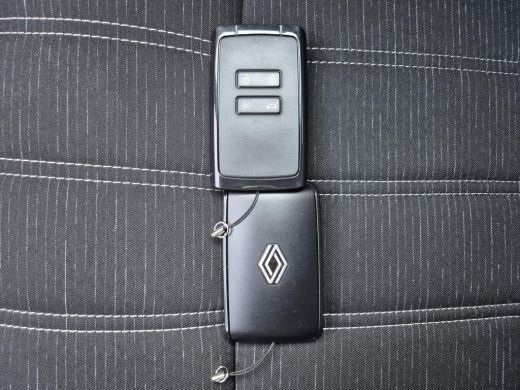 Renault Austral 1.2 E-Tech full hybrid 200 Techno / Fabrieksgarantie tot 05-2027 / Panorama Dak / 1.500 KG Trekge... ActivLease financial lease