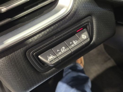 Renault Clio 1.6 E-Tech Hybrid 140 Intens 360 camera | Android-Carplay | Half leder | Stuur/Stoel verwarming |... ActivLease financial lease