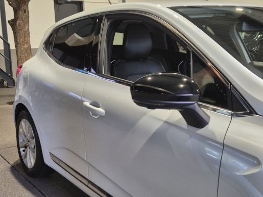 Renault Clio 1.6 E-Tech Hybrid 140 Intens 360 camera | Android-Carplay | Half leder | Stuur/Stoel verwarming |... ActivLease financial lease