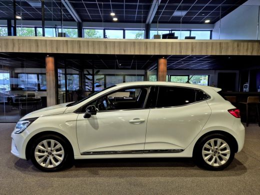 Renault Clio 1.6 E-Tech Hybrid 140 Intens 360 camera | Android-Carplay | Half leder | Stuur/Stoel verwarming |... ActivLease financial lease