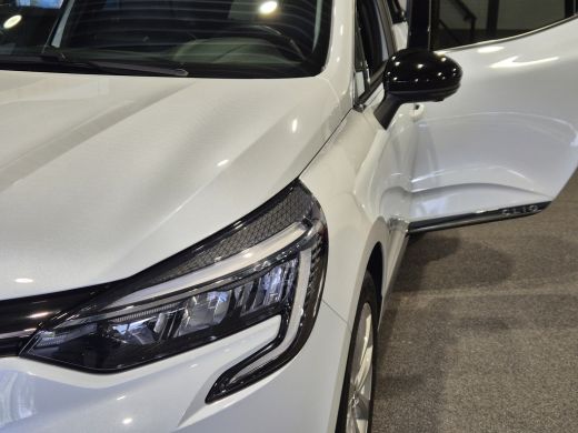 Renault Clio 1.6 E-Tech Hybrid 140 Intens 360 camera | Android-Carplay | Half leder | Stuur/Stoel verwarming |... ActivLease financial lease