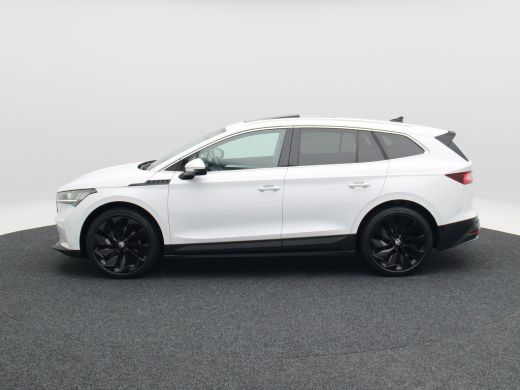 Skoda Enyaq iV 60 180 Pk | Panoramadak | Crystal Light LED | Stuur- en Stoelverwarming | Privacy Glass | Camera ... ActivLease financial lease