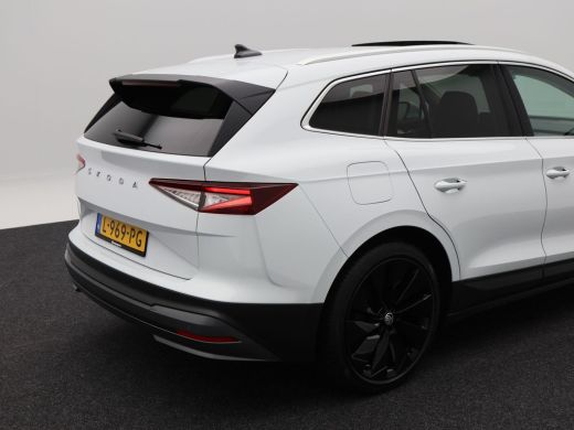 Skoda Enyaq iV 60 180 Pk | Panoramadak | Crystal Light LED | Stuur- en Stoelverwarming | Privacy Glass | Camera ... ActivLease financial lease