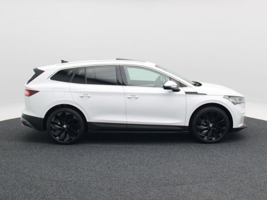 Skoda Enyaq iV 60 180 Pk | Panoramadak | Crystal Light LED | Stuur- en Stoelverwarming | Privacy Glass | Camera ... ActivLease financial lease