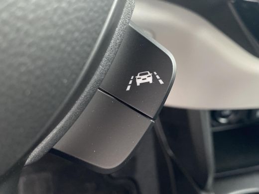 Suzuki Swift 1.2 Style Smart Hybrid | Climate Control | Adaptive Cruise Control | Parkeersensoren achter | Ach... ActivLease financial lease