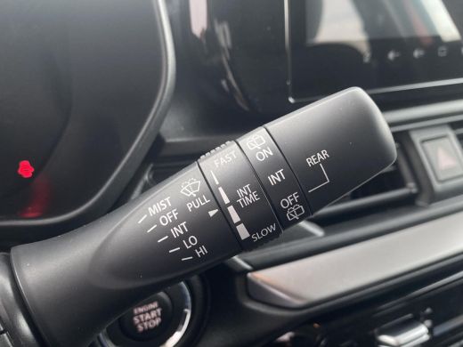 Suzuki Swift 1.2 Style Smart Hybrid | Climate Control | Adaptive Cruise Control | Parkeersensoren achter | Ach... ActivLease financial lease