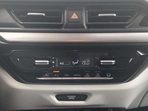 Suzuki Swift 1.2 Style Smart Hybrid | Climate Control | Adaptive Cruise Control | Parkeersensoren achter | Ach... ActivLease financial lease