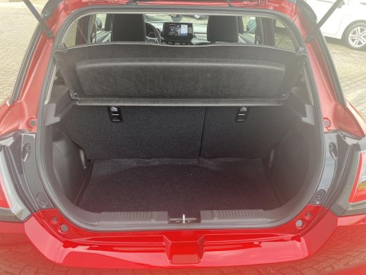 Suzuki Swift 1.2 Style Smart Hybrid | Climate Control | Adaptive Cruise Control | Parkeersensoren achter | Ach... ActivLease financial lease