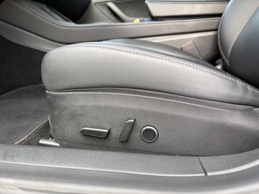 Tesla Model 3 Long Range AWD 75 kWh VAN: 35.900,- VOOR: 33.440,- UW HERFSTVOORDEEL: 2.460,-| FABRIEKSGARANTIE O... ActivLease financial lease