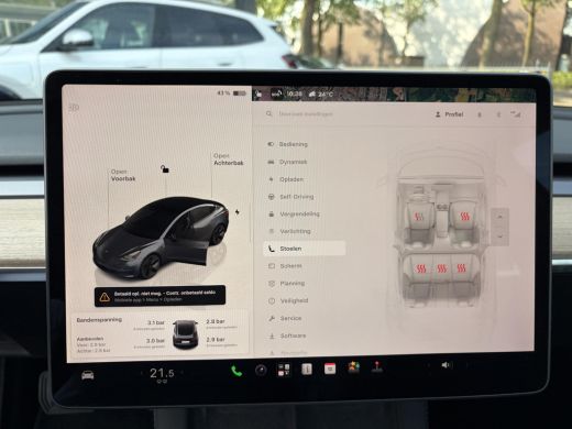 Tesla Model 3 Long Range AWD 75 kWh VAN: 35.900,- VOOR: 33.440,- UW HERFSTVOORDEEL: 2.460,-| FABRIEKSGARANTIE O... ActivLease financial lease