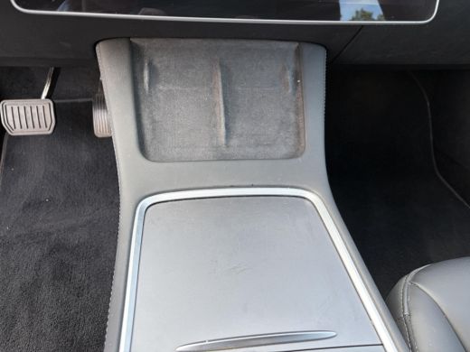 Tesla Model 3 Long Range AWD 75 kWh VAN: 35.900,- VOOR: 33.440,- UW HERFSTVOORDEEL: 2.460,-| FABRIEKSGARANTIE O... ActivLease financial lease