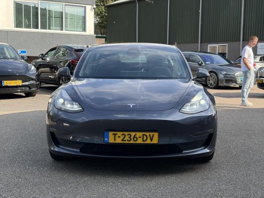 Tesla Model 3 Long Range AWD 75 kWh VAN: 35.900,- VOOR: 33.440,- UW HERFSTVOORDEEL: 2.460,-| FABRIEKSGARANTIE O... ActivLease financial lease