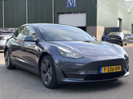 Tesla Model 3 Long Range AWD 75 kWh VAN: 35.900,- VOOR: 33.440,- UW HERFSTVOORDEEL: 2.460,-| FABRIEKSGARANTIE O... ActivLease financial lease