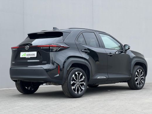 Toyota Yaris Cross 1.5 Hybrid 115 Dynamic / Comfort Pack / Dealer onderhouden / Stuur- en stoelverwarming / Camera /... ActivLease financial lease